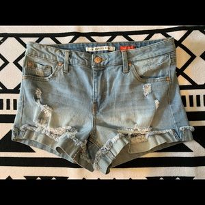 Celebrity Pink “The Honey” denim shorts size 9/29. 3inch inseam
